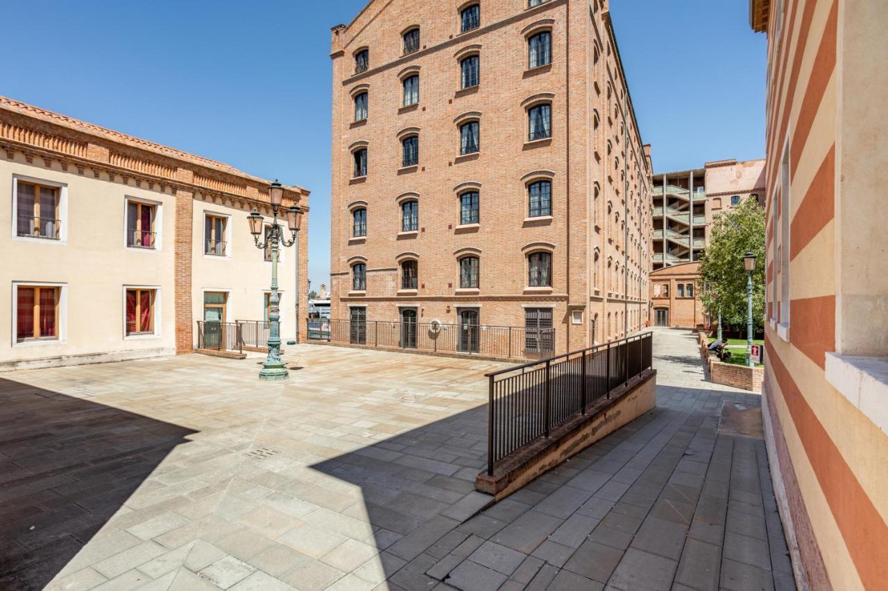Molino Stucky Residence Suites II Venedig Exterior foto
